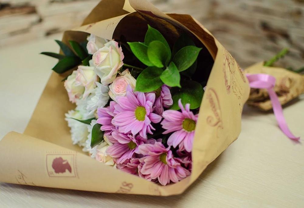 Букет цветов из: Розы и Хризантемы в Старом Крыму