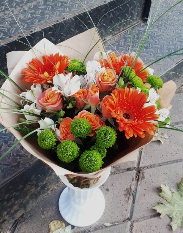 Букет цветов из: Герберы, Хризантемы, Альстромерии и Розы в Старом Крыму