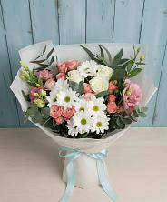 Букет цветов из:  Розы, Лизиантусы и Хризантемы в Старом Крыму