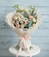 Букет цветов из:  Розы и Лизиантусы #REPLACE_PRED# Старом Крыму