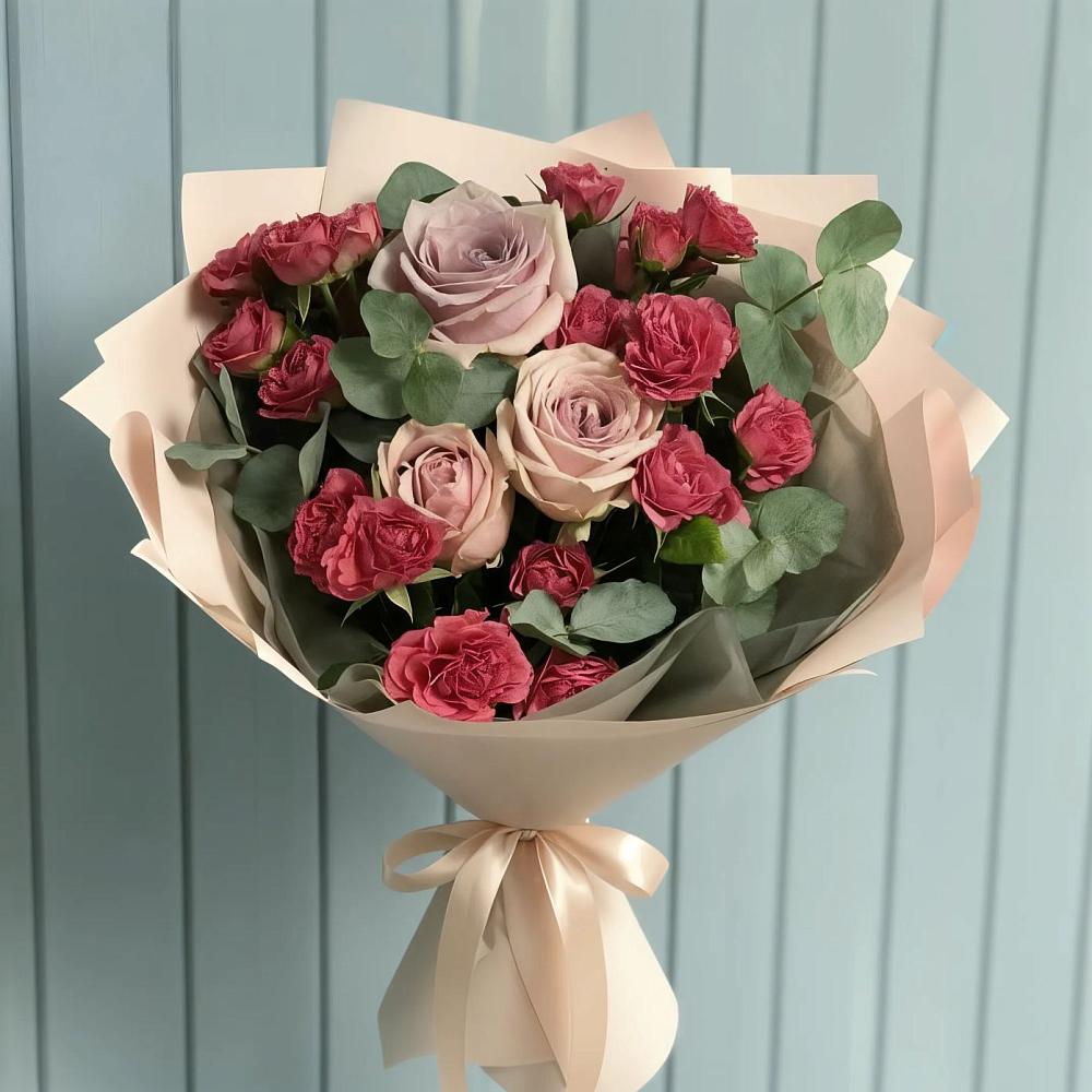 Букет цветов из: Гвоздики и Розы в Старом Крыму