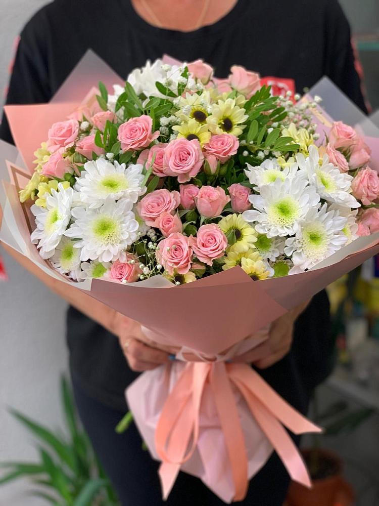 Букет цветов из: Розы и Хризантемы в Старом Крыму