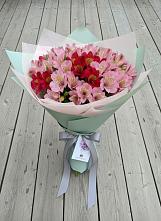 Букет цветов из:  Альстромерии в Старом Крыму