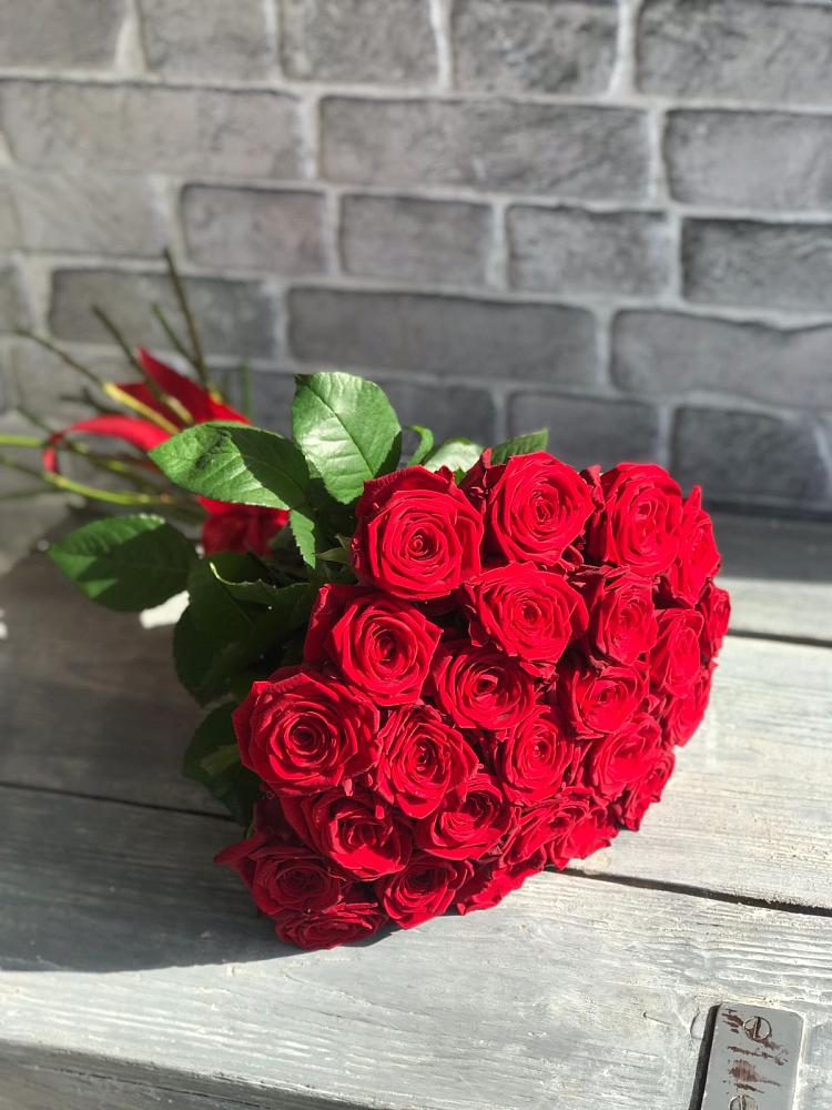 Букет Красные розы Фридом в Старом Крыму