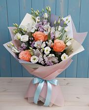 Букет цветов из:  Лизиантусы, Розы, Альстромерии и Гипсофила в Старом Крыму