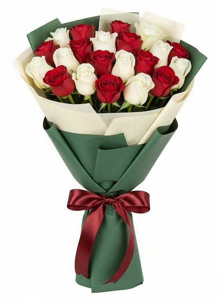 Букет Микс из красных и белых роз в Старом Крыму