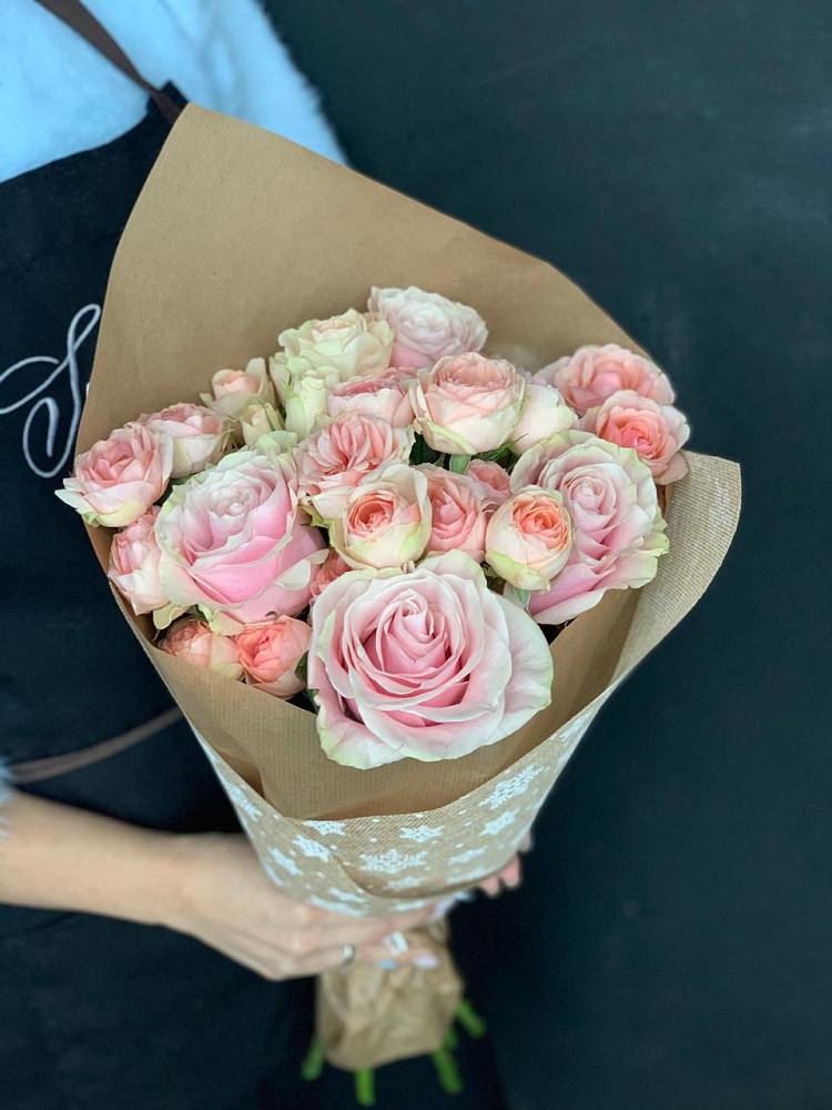 Букет цветов из: Хризантемы и Розы в Старом Крыму