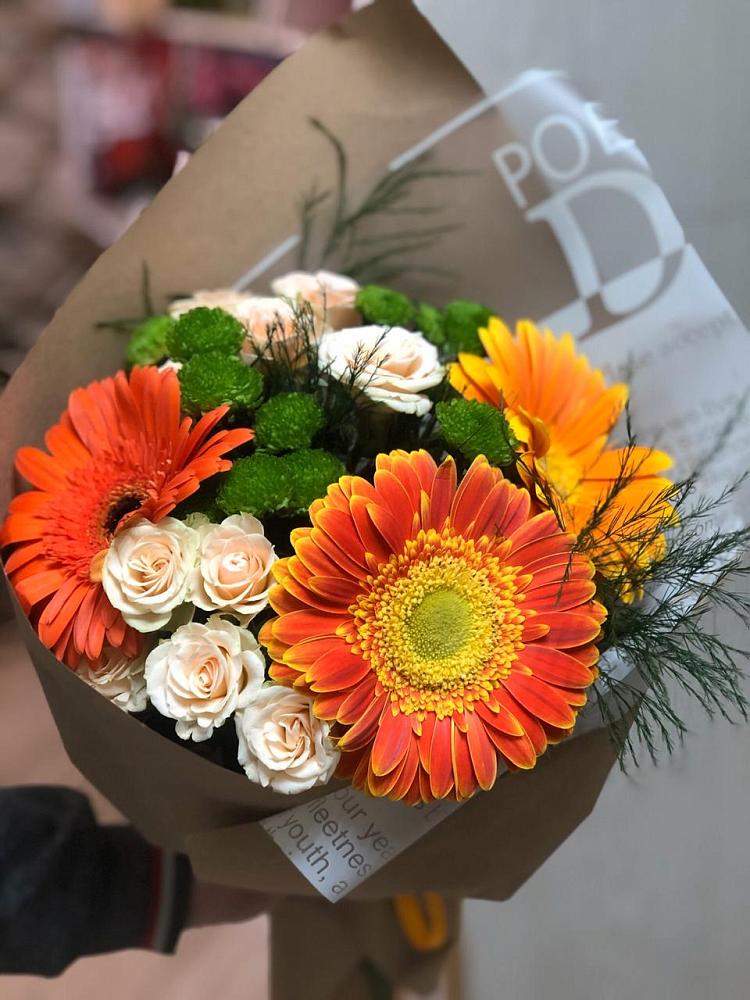 Букет цветов из: Герберы, Хризантемы и Розы в Старом Крыму