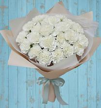 Букет цветов из:  Гвоздики в Старом Крыму
