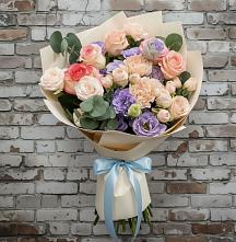 Букет цветов из:  Розы, Лизиантусы и Гвоздики #REPLACE_PRED# Старом Крыму